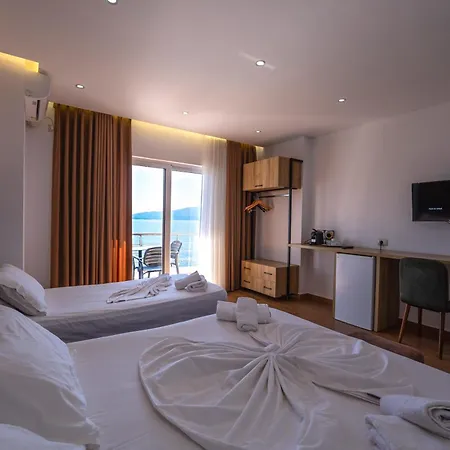 Erioni Hotel Sarande Exterior photo
