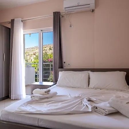 Erioni Hotel Sarande Exterior photo