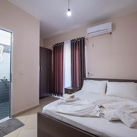 Erioni Hotel Sarande Exterior photo