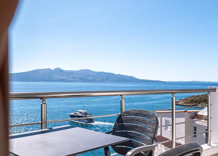 Erioni Hotel