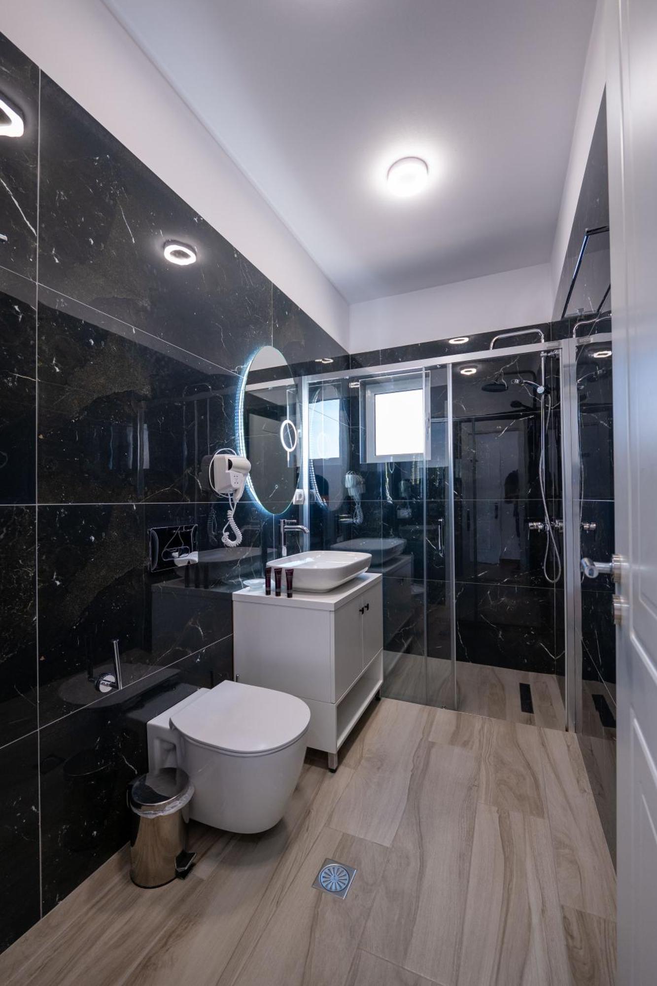 Erioni Hotel 3*
