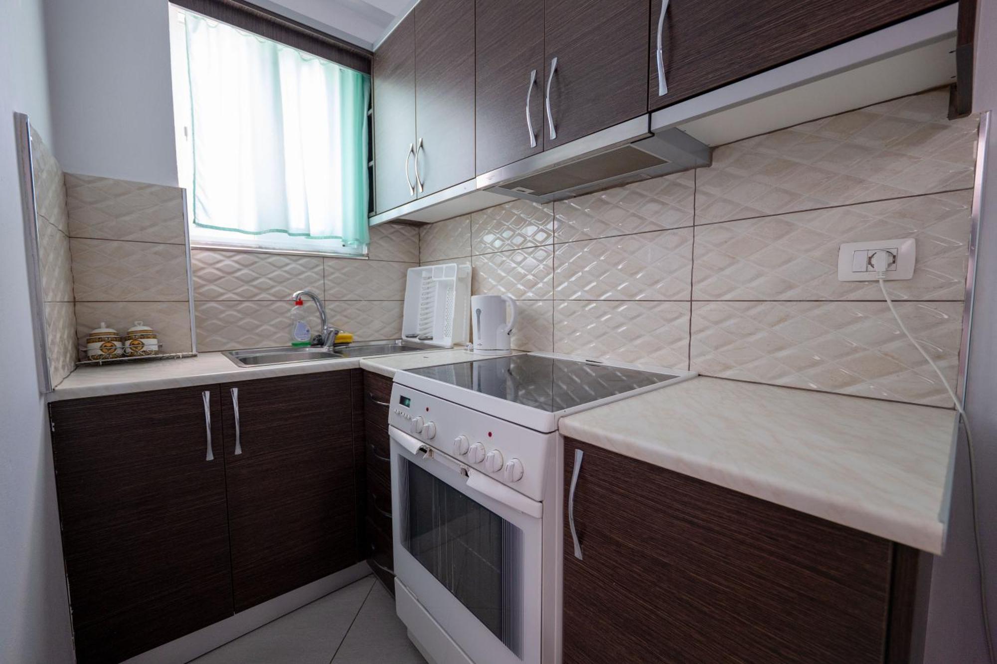 Hotel Erioni 3*