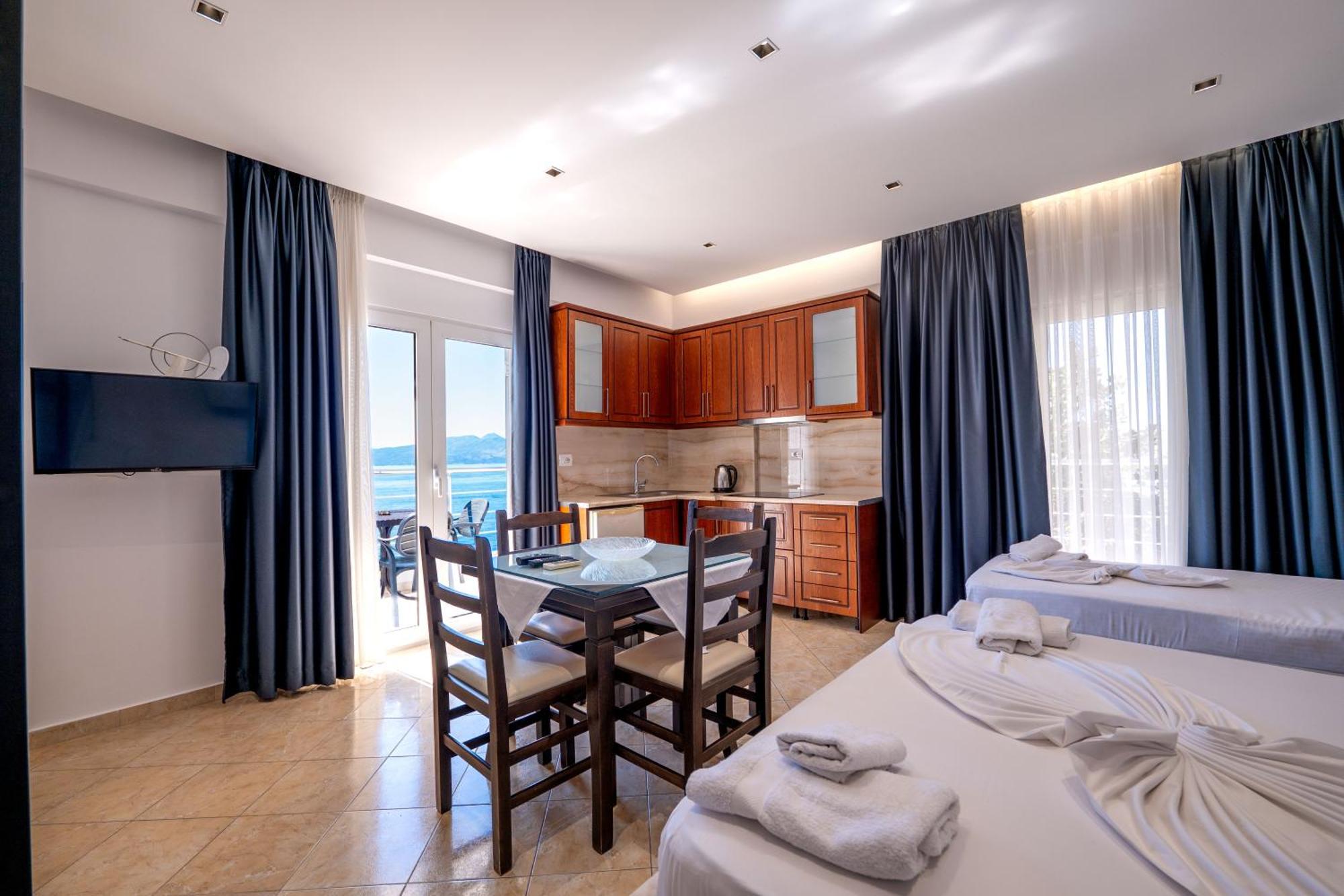 Erioni Hotel 3*