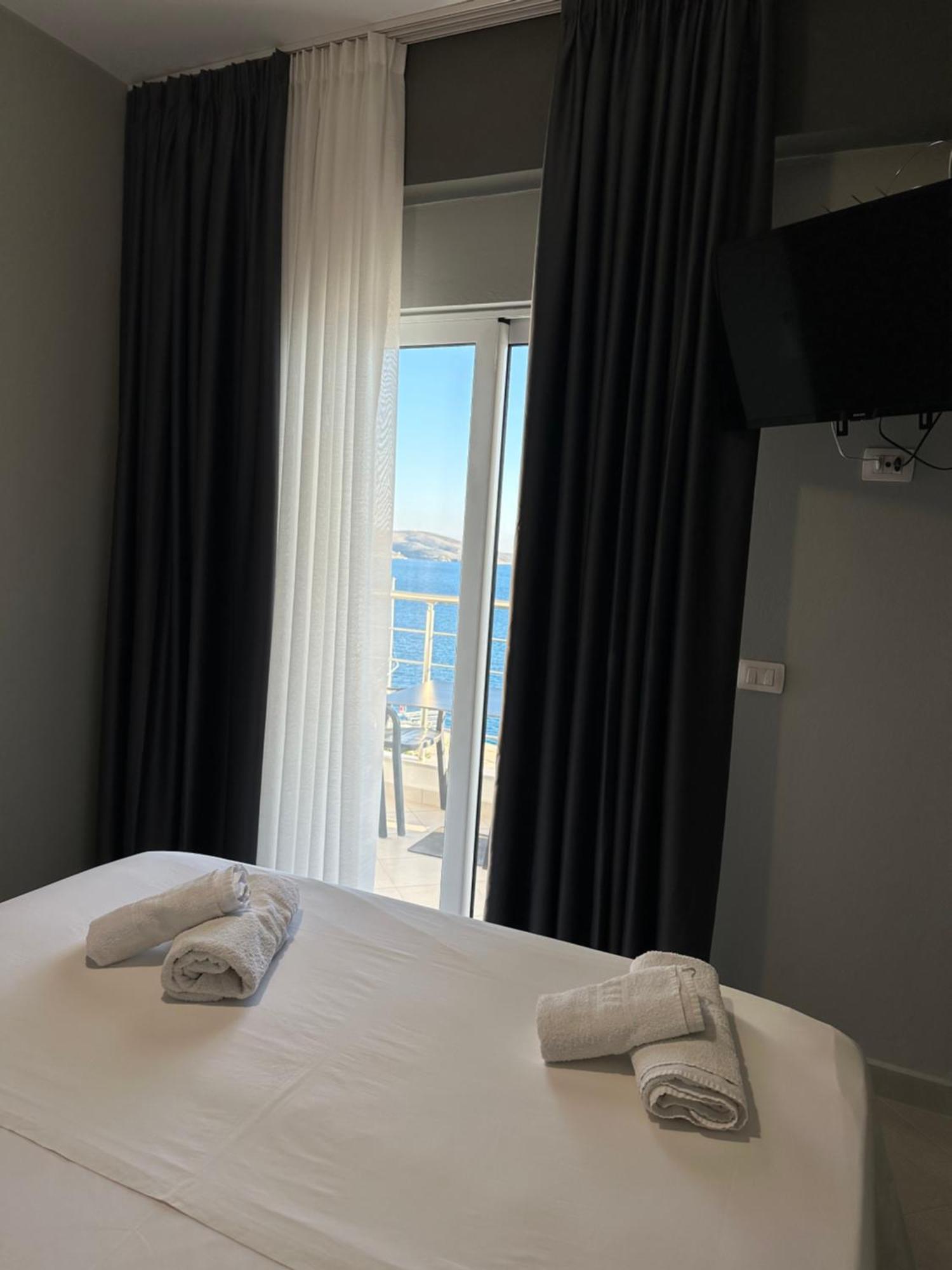 Hotel Erioni 3*